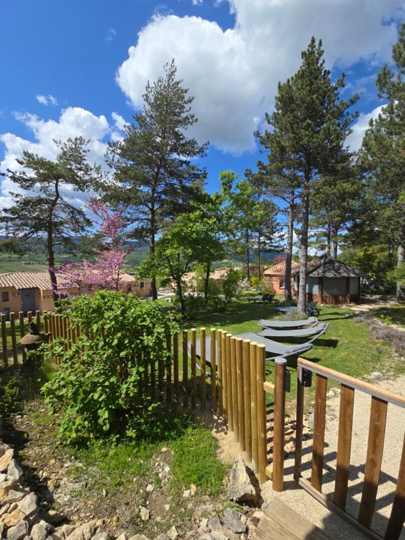 Domaine Du Val De Sault Hotell Exteriör bild